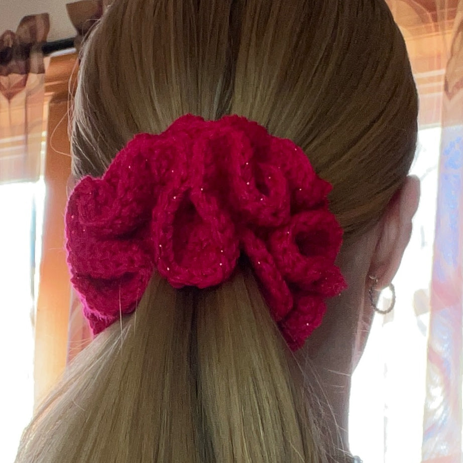 Crochet Ruffle Scrunchie
